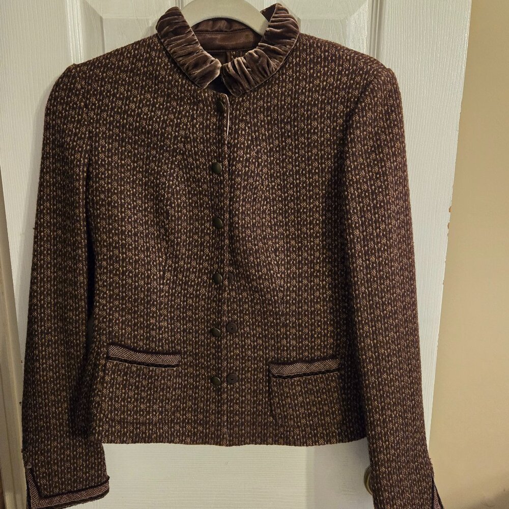 Tahari Brown Blazer (perfect for fall!)